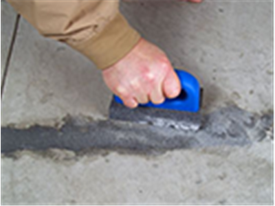 路威混凝土修補劑修補坑槽、破損臺階、麻面工藝